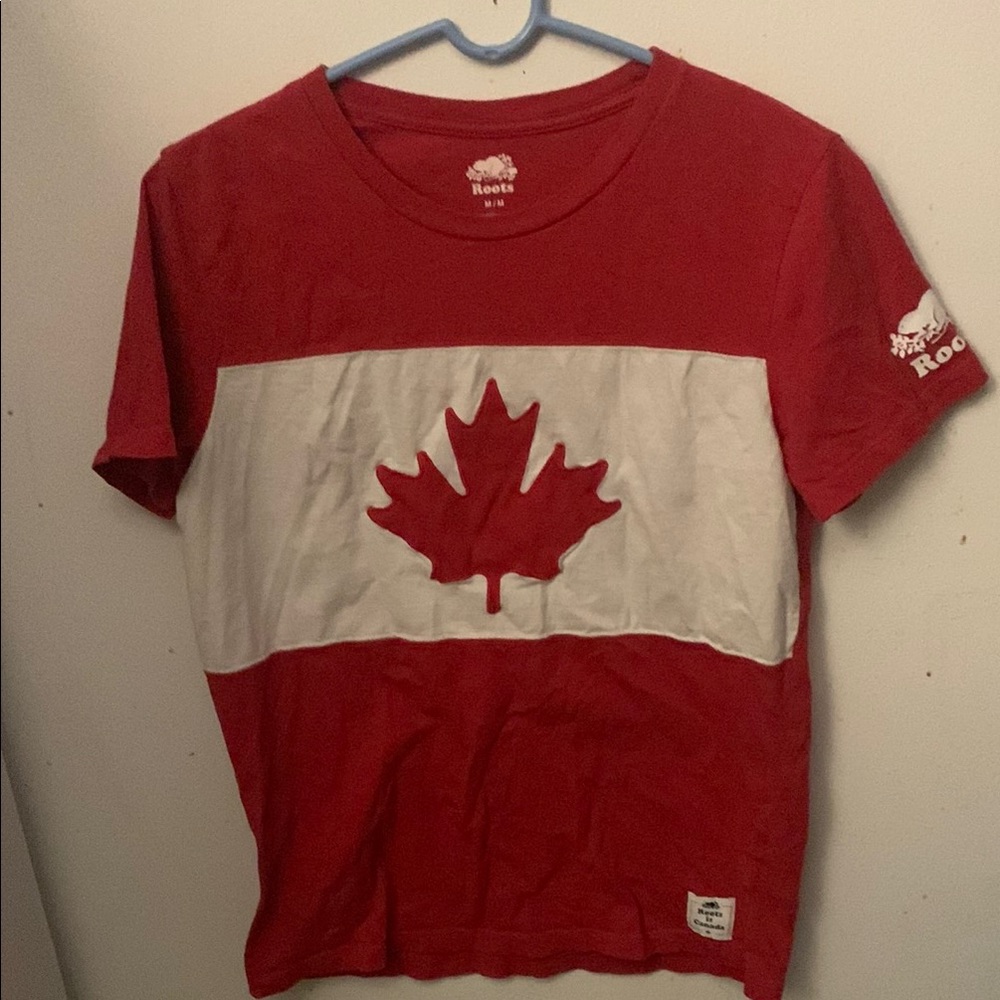 Beautiful Roots Red/White Canada Maple T-Shirt Made in Canada! 100% Cotton SZ M😍